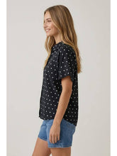 Load image into Gallery viewer, B+W Polka Dot Button Top