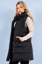 Load image into Gallery viewer, Long Black Puffer Vest