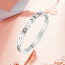 Load image into Gallery viewer, SIlver Clover Bangle Bracelet