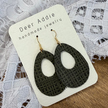 Load image into Gallery viewer, Deer Addie Earrings