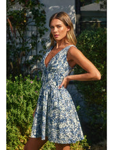 Load image into Gallery viewer, Dress Forum Field Daisies Corset Mini Dress