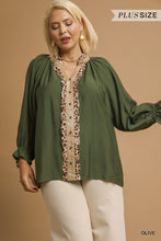 Load image into Gallery viewer, Umgee Olive Scalloped Leopard Top - Plus