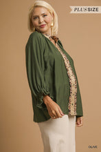 Load image into Gallery viewer, Umgee Olive Scalloped Leopard Top - Plus