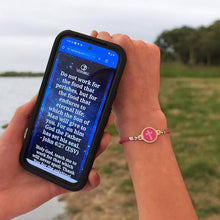 Load image into Gallery viewer, Tap to Pray Chain Bracelet