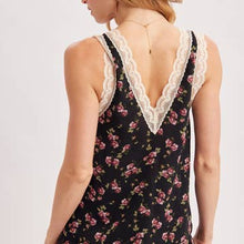 Load image into Gallery viewer, Black Lace Trim Floral Tank