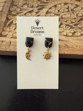Load image into Gallery viewer, Desert Dreams Petite Earrings
