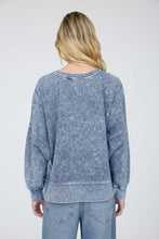 Load image into Gallery viewer, Blue Acid Wash Pullover
