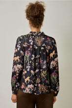 Load image into Gallery viewer, Black Nature Print Blouse
