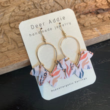 Load image into Gallery viewer, Deer Addie Earrings
