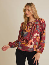 Load image into Gallery viewer, Wine Floral Top
