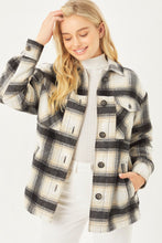 Load image into Gallery viewer, Black + Tan Sherpa Shacket
