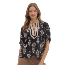 Load image into Gallery viewer, Entro Black + Tan Floral Top
