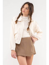 Load image into Gallery viewer, Cream Corduroy Cropped Jacket
