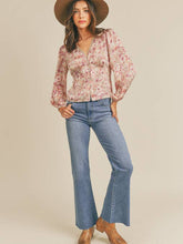 Load image into Gallery viewer, Mauve + Tan Floral Top
