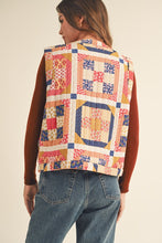Load image into Gallery viewer, Quilted Patchwork Vest
