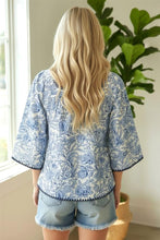 Load image into Gallery viewer, Staccato Blue Floral Kimono Top

