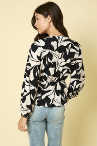 B+W Asymmetric Abstract Top