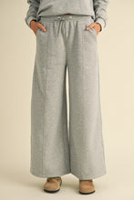Load image into Gallery viewer, Grey Bow Pocket Sweatpants
