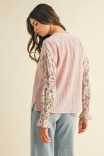 Load image into Gallery viewer, Blush Floral Sleeve Top
