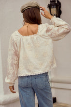 Load image into Gallery viewer, Lovlov Square Neck Lace Top
