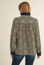 Load image into Gallery viewer, Black Trim Leopard Top
