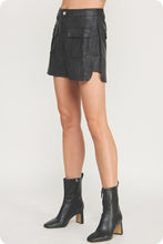 Load image into Gallery viewer, Black Leather Flap Pocket Shorts
