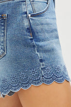 Load image into Gallery viewer, Risen Kate Medium Wash Scalloped Shorts - Plus
