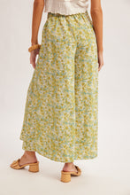 Load image into Gallery viewer, Pistachio Floral Wide Leg Pants
