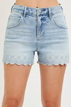 Load image into Gallery viewer, Risen Mary Light Scalloped Hem Shorts
