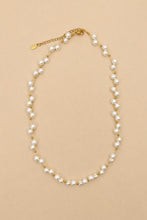 Load image into Gallery viewer, Pearl Floating Necklace

