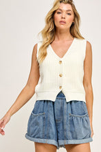 Load image into Gallery viewer, Beige Chunky Sweater Vest
