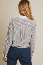 Load image into Gallery viewer, B+W Stripe Tie Front Top
