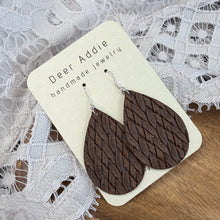 Load image into Gallery viewer, Deer Addie Earrings
