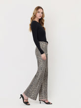 Load image into Gallery viewer, Flying Monkey Olivia Seamed Leopard Denim
