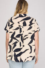 Load image into Gallery viewer, She + Sky Navy Botanical Top - Plus
