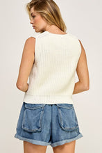 Load image into Gallery viewer, Beige Chunky Sweater Vest
