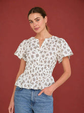 Load image into Gallery viewer, Floral Shirred Waist Top
