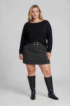 Load image into Gallery viewer, Black Contrast Trim Sweater
