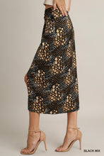 Load image into Gallery viewer, Satin Animal Print Skirt
