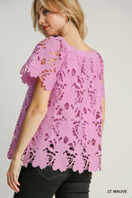 Load image into Gallery viewer, Umgee Mauve Square Neck Lace Top

