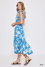 Load image into Gallery viewer, Umgee Blue Floral Smocked Dress
