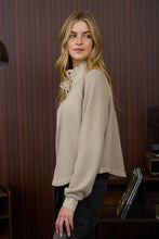 Load image into Gallery viewer, Mocha Snap Henley Pullover
