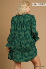 Load image into Gallery viewer, Hunter Jacquard Dress - Plus
