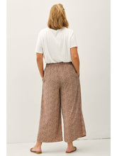 Load image into Gallery viewer, Mocha Floral Crop Pants - Plus

