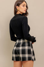 Load image into Gallery viewer, Black Plaid Scalloped Skort
