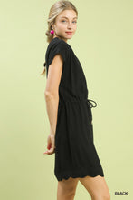 Load image into Gallery viewer, Umgee Black Linen Scalloped Dress

