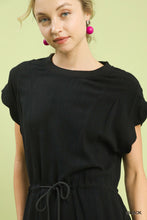 Load image into Gallery viewer, Umgee Black Linen Scalloped Dress
