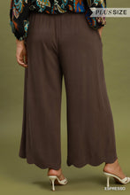 Load image into Gallery viewer, Espresso Scalloped Pants - Plus
