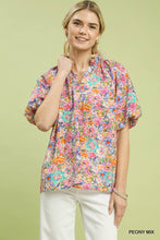 Load image into Gallery viewer, Umgee Bright Peony Floral Top
