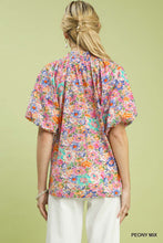 Load image into Gallery viewer, Umgee Bright Peony Floral Top
